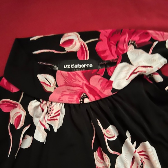 Top - Picture 2 of 7